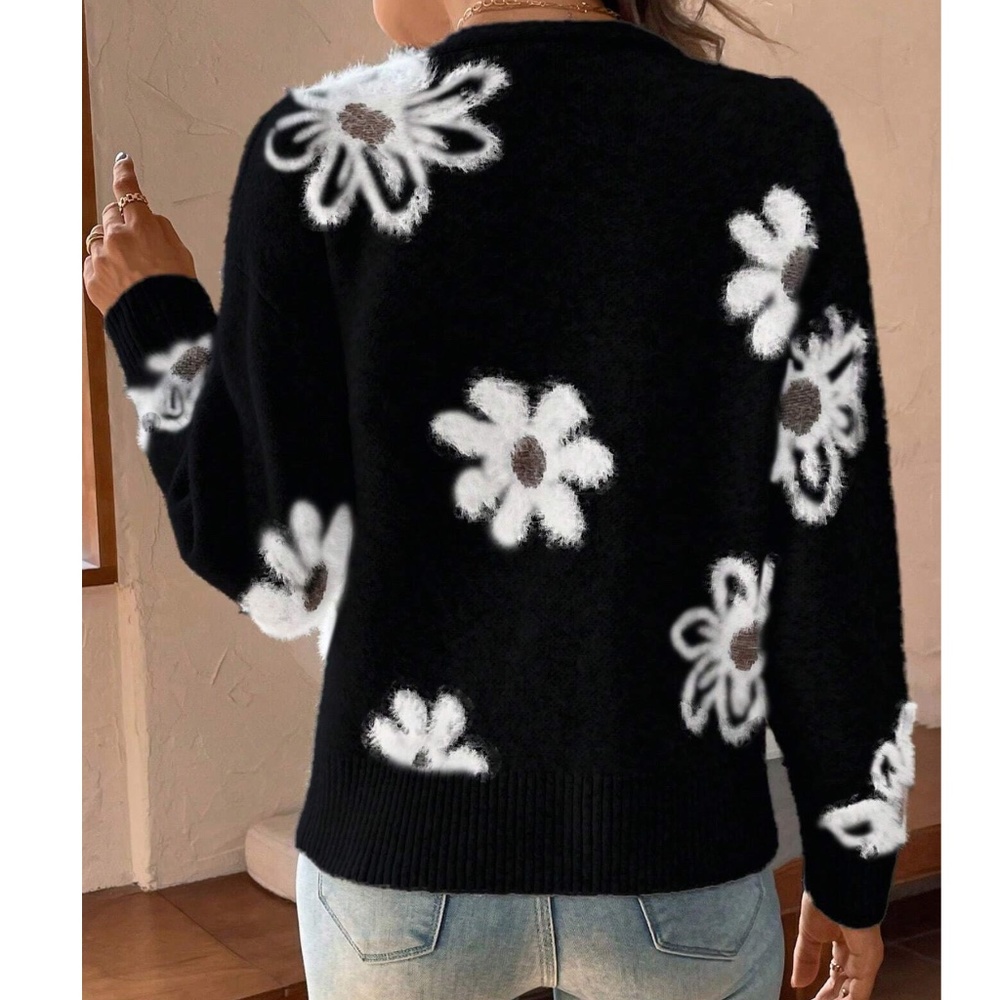 Cozy Floral Print Fuzzy Button Down Oversized Cardigan - Picture 5 of 11